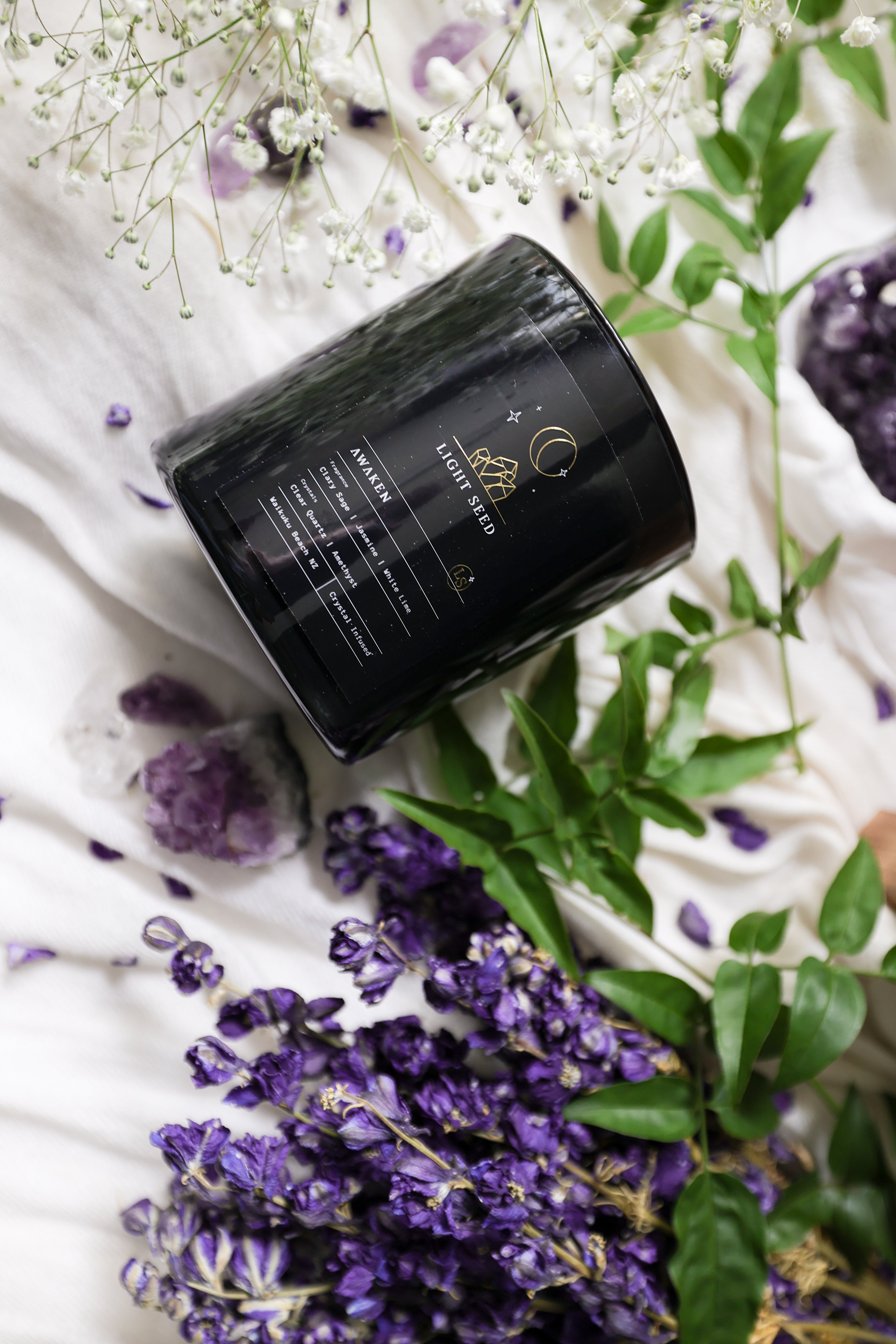 AWAKEN Candle with Clear Quartz and Amethyst Crystals